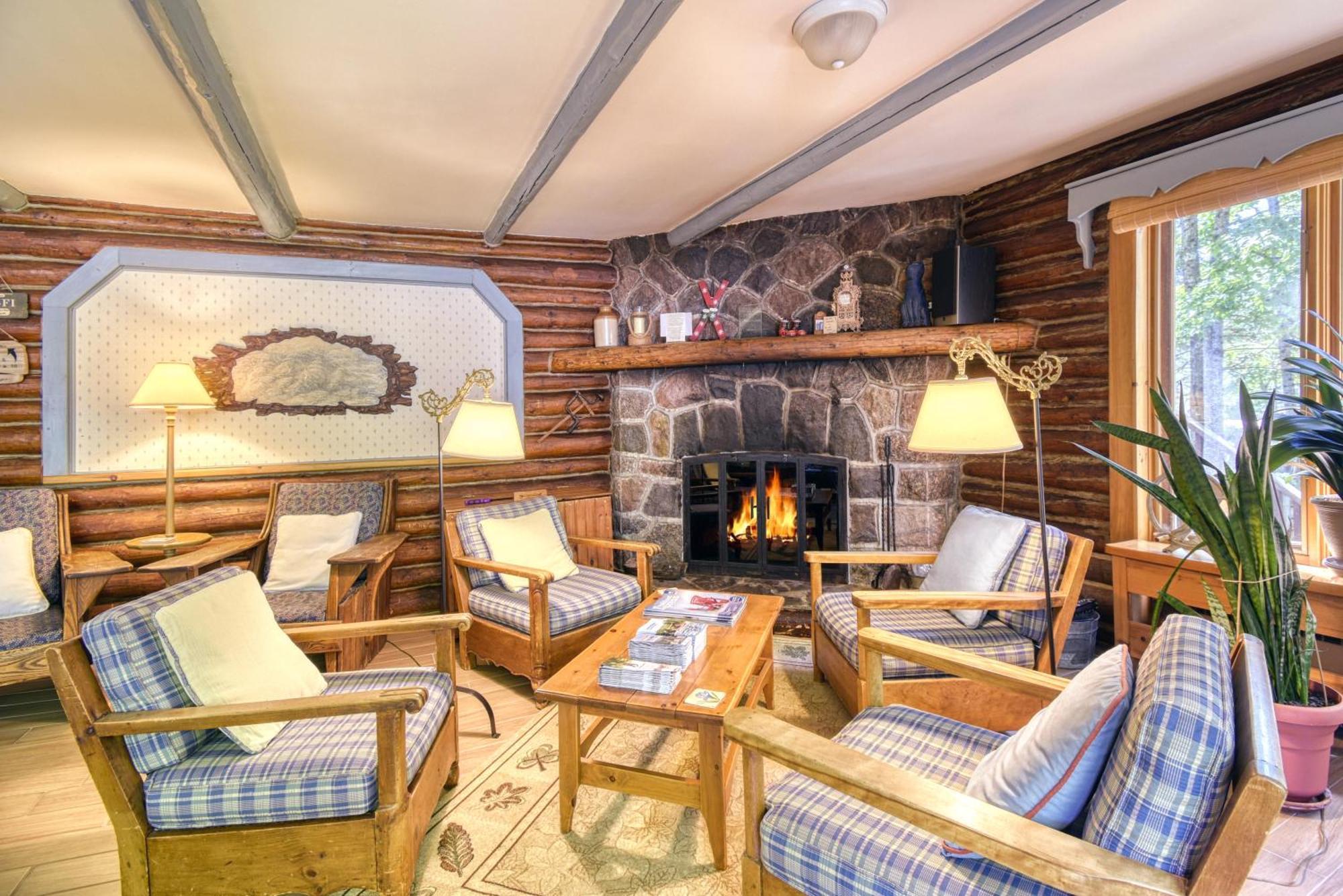 Auberge Le Lupin-Self Check-In Mont-Tremblant Luaran gambar
