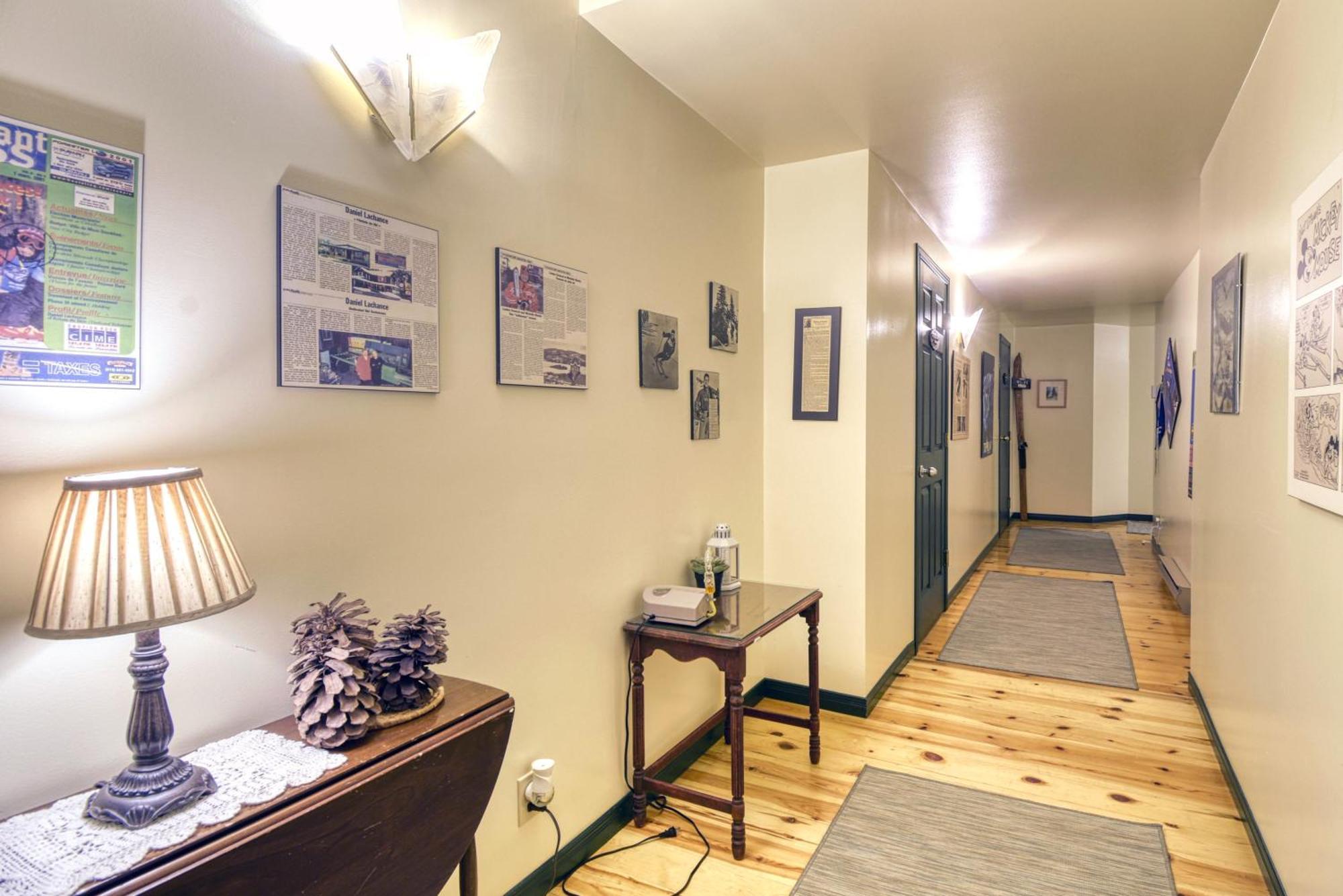 Auberge Le Lupin-Self Check-In Mont-Tremblant Luaran gambar